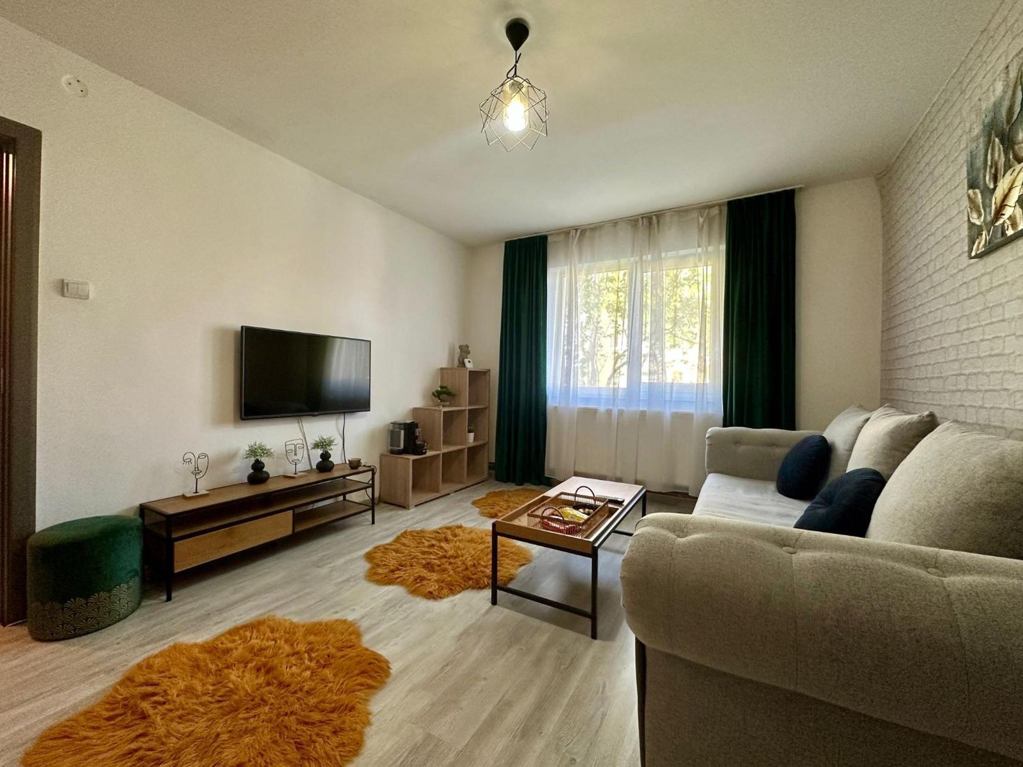 Londof Apartments- New Center Брашов Экстерьер фото